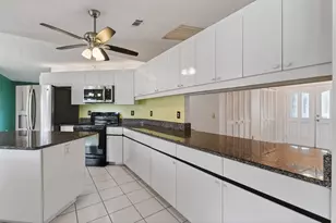 2450 SE Perugia St, Port Saint Lucie, FL 34952 - Photo 15