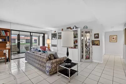 10215 N Circle Lake Drive #101, Boynton Beach, FL 33437 - Photo 13
