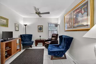 10215 N Circle Lake Dr, Boynton Beach, FL 33437 - Photo 21