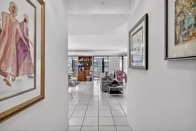 10215 N Circle Lake Drive #101, Boynton Beach, FL 33437 - Photo 5