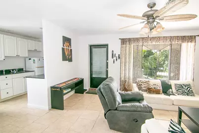 4056 Lake Osborne Drive #15, Lake Worth Beach, FL 33461 - Photo 3