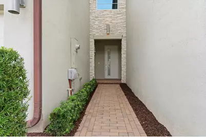 9059 Kingsmoor Way, Lake Worth, FL 33467 - Photo 5