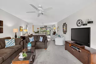 9825 Tabebuia Tree Dr, Boynton Beach, FL 33436 - Photo 5