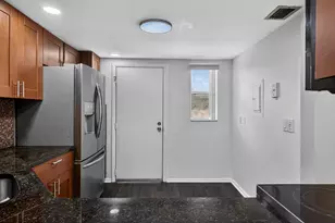 6301 N Falls Cir Dr, Lauderhill, FL 33319 - Photo 9