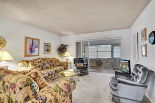 282 Cape Cod Cir, Lake Worth, FL 33467 - Photo 9