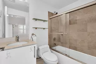 3330 NE 190th St, Aventura, FL 33180 - Photo 23