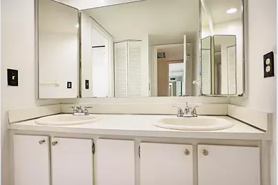253 Woodland Road, Palm Springs, FL 33461 - Photo 21