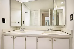 253 Woodland Rd, Lake Worth Beach, FL 33461 - Photo 23