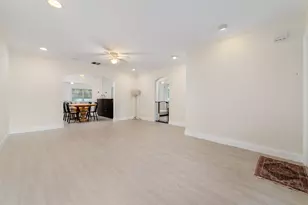 719 Valley Forge Rd, West Palm Beach, FL 33405 - Photo 9