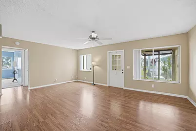 128 Lake Pine Circle #B-1, Greenacres, FL 33463 - Photo 3