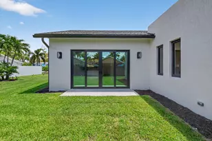 3920 Espan Ct, Palm Springs, FL 33461 - Photo 51