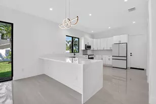 3920 Espan Ct, Palm Springs, FL 33461 - Photo 15