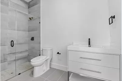 3920 Espan Court, Palm Springs, FL 33461 - Photo 29