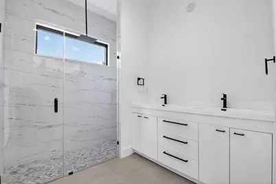 3920 Espan Court, Palm Springs, FL 33461 - Photo 5