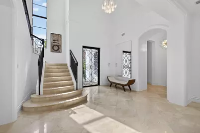 213 Via Palacio, Palm Beach Gardens, FL 33418 - Photo 9