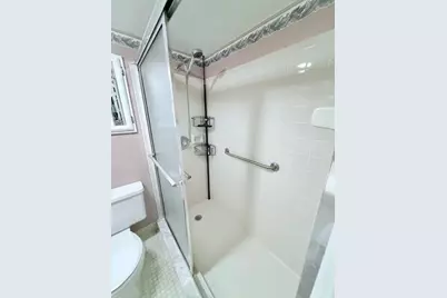 1027 Berkshire B, Deerfield Beach, FL 33442 - Photo 5