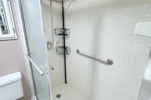 1027 Berkshire B, Deerfield Beach, FL 33442 - Photo 5