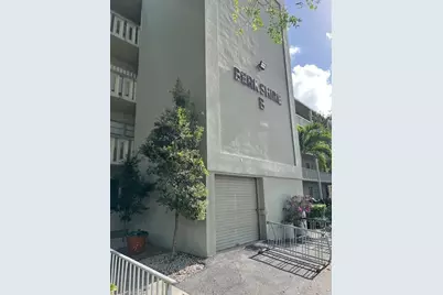 1027 Berkshire B, Deerfield Beach, FL 33442 - Photo 11