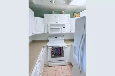 1027 Berkshire B, Deerfield Beach, FL 33442 - Photo 1