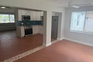 620 W Bloxham St, Lantana, FL 33462 - Photo 17