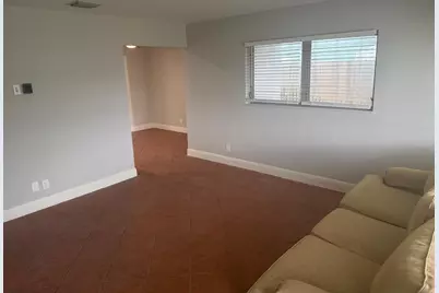 620 W Bloxham Street, Lantana, FL 33462 - Photo 5