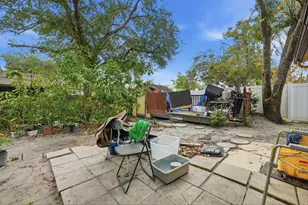 7605 N Sanibel Cir, Tampa, FL 33637 - Photo 7