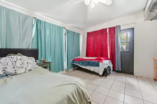 7605 N Sanibel Cir, Tampa, FL 33637 - Photo 17