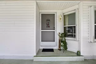 7904 Meadowlark Ln, Port Saint Lucie, FL 34952 - Photo 3