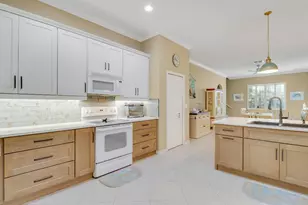 2260 NW Windemere Dr, Jensen Beach, FL 34957 - Photo 15