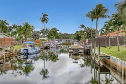 1890 SW 59th Avenue SW, Plantation, FL 33317 - Photo 3