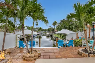 1890 SW 59th Avenue SW, Plantation, FL 33317 - Photo 11