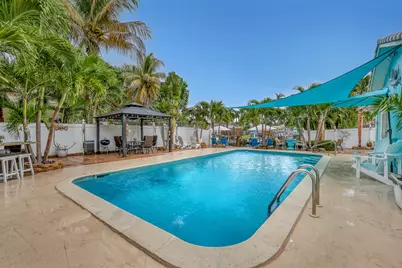 1890 SW 59th Avenue SW, Plantation, FL 33317 - Photo 13