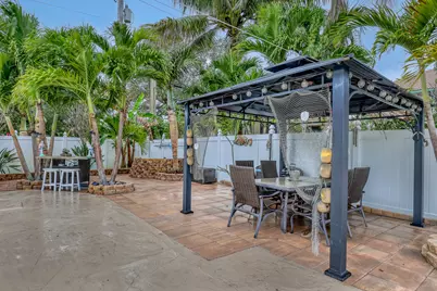 1890 SW 59th Avenue SW, Plantation, FL 33317 - Photo 19