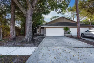 1029 Staghorn St, Wellington, FL 33414 - Photo 3