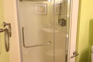 320 Lake Dora Dr, West Palm Beach, FL 33411 - Photo 5