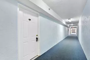 9370 SW 8th St, Boca Raton, FL 33428 - Photo 3