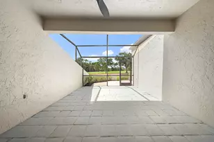 37 Edinburgh Dr, Palm Beach Gardens, FL 33418 - Photo 5