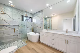 37 Edinburgh Dr, Palm Beach Gardens, FL 33418 - Photo 9