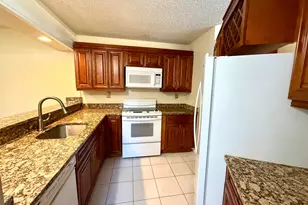 3757 Victoria Dr, West Palm Beach, FL 33406 - Photo 5