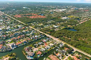 2185 Carib Cir, Palm Beach Gardens, FL 33410 - Photo 7