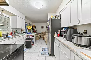 2531 Doral Way, Riviera Beach, FL 33407 - Photo 9