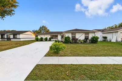 2531 Doral Way, Riviera Beach, FL 33407 - Photo 1