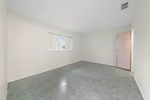 2638 Gately Dr E, West Palm Beach, FL 33415 - Photo 7