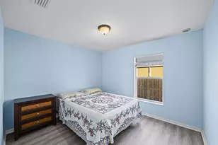 982 SW Worcester Ln, Port Saint Lucie, FL 34953 - Photo 33