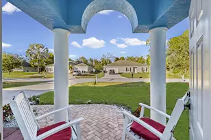 982 SW Worcester Ln, Port Saint Lucie, FL 34953 - Photo 3