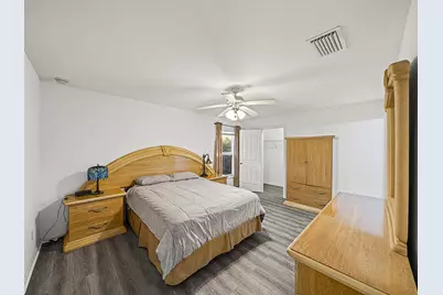 982 SW Worcester Lane, Port Saint Lucie, FL 34953 - Photo 9