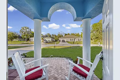 982 SW Worcester Lane, Port Saint Lucie, FL 34953 - Photo 3