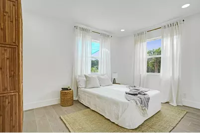 126 SW 7th Avenue, Delray Beach, FL 33444 - Photo 21