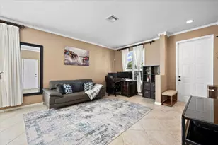 [Address not provided], West Palm Beach, FL 33409 - Photo 5