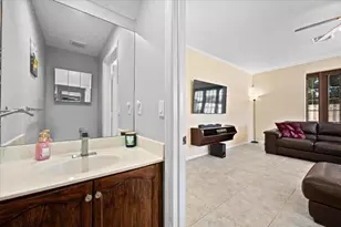 [Address not provided], West Palm Beach, FL 33409 - Photo 13